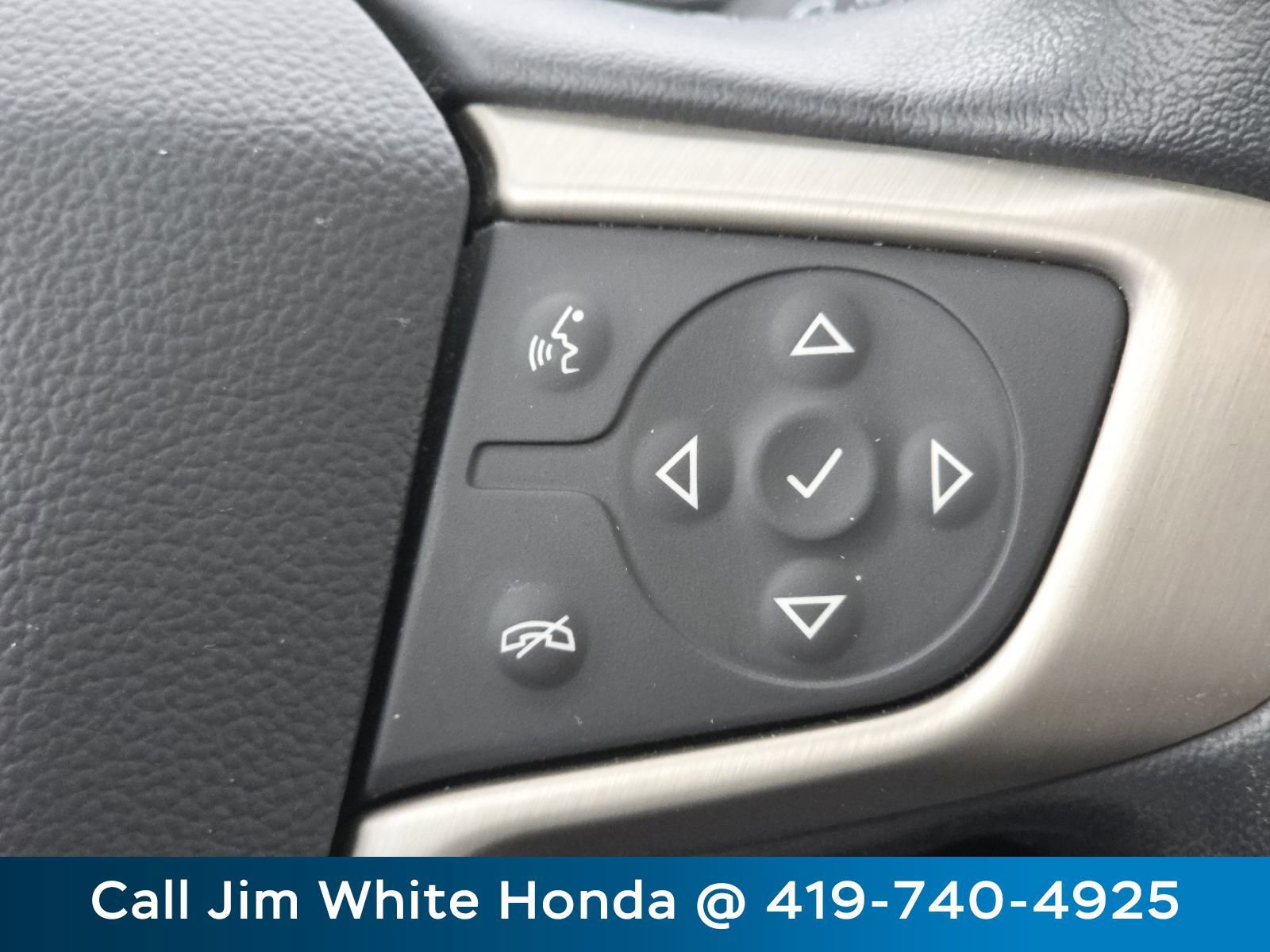 Used 2022 GMC Acadia Denali w/ Black Diamond Edition image 32