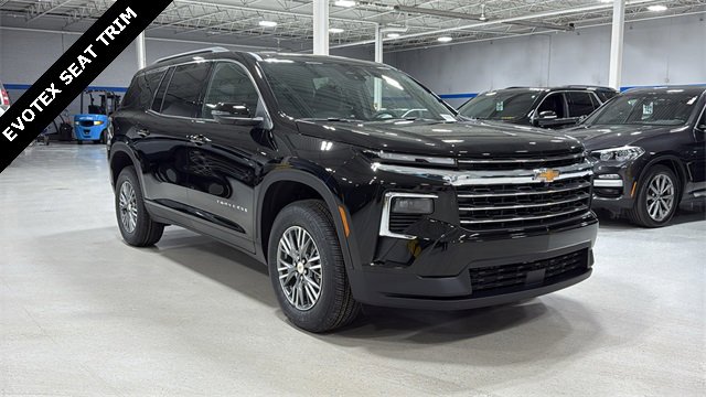 New 2026 Chevrolet Traverse LT w/ Driver Confidence Package video 2