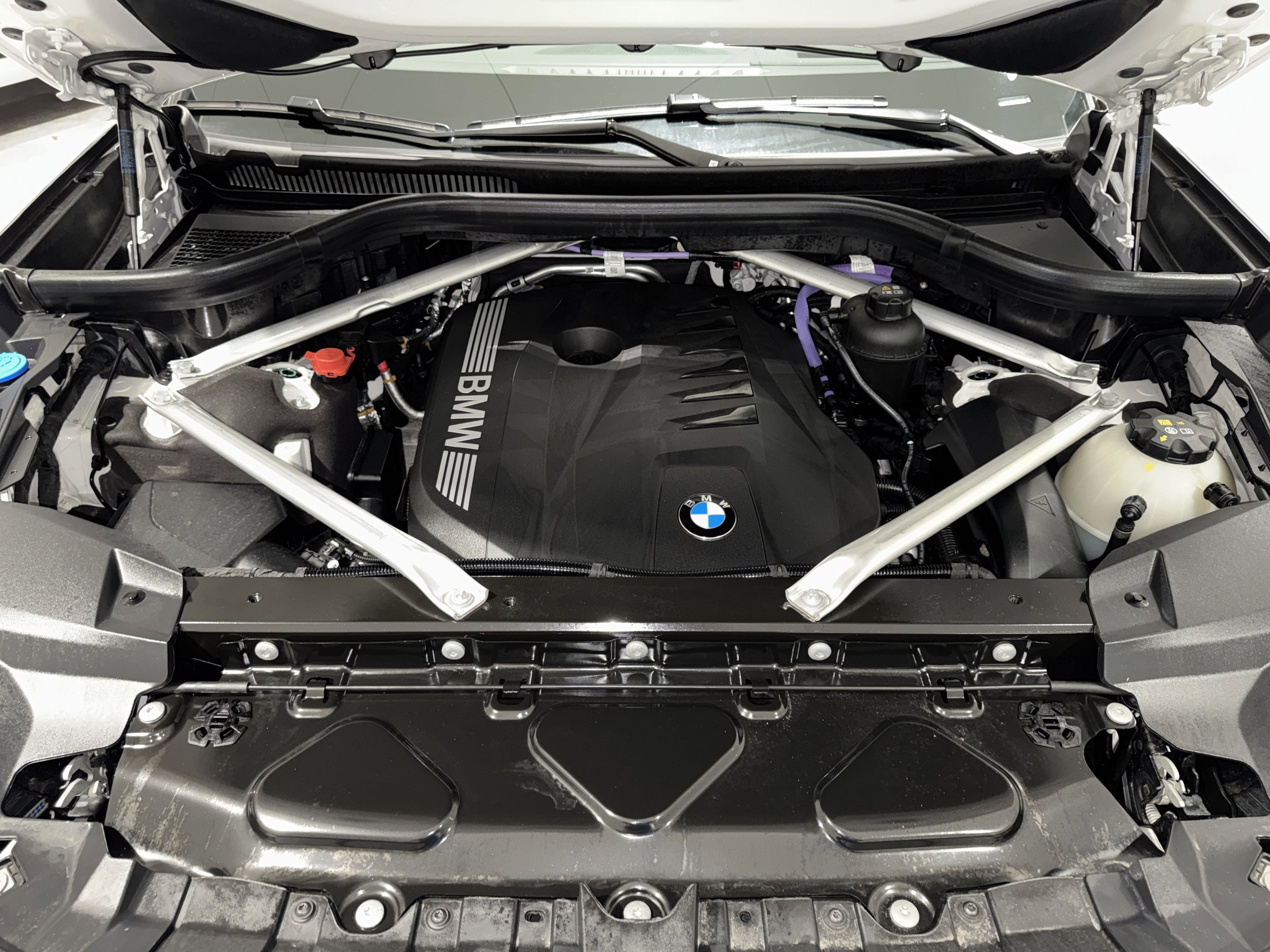 Certified 2025 BMW X7 xDrive40i w/ Premium Package image 35