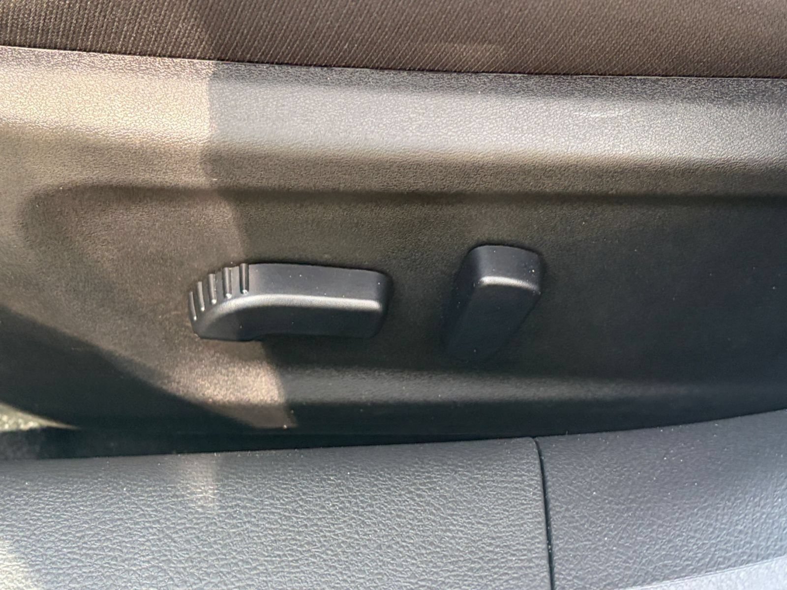Used 2026 Nissan Altima 2.5 SV FWD image 19