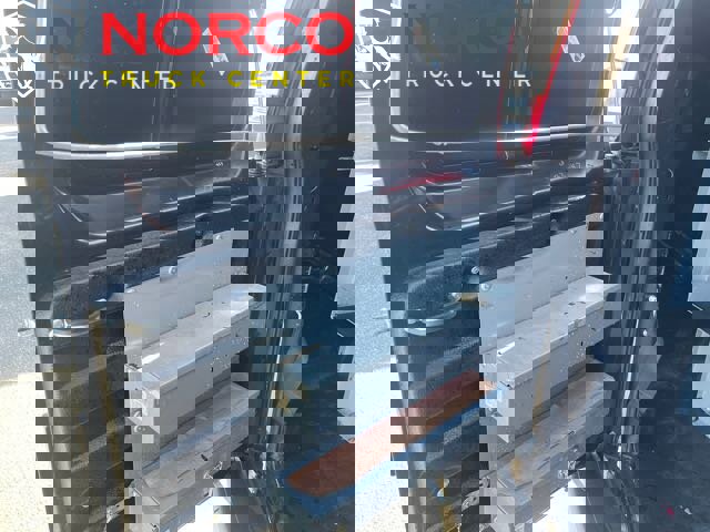 Used 2015 Chevrolet Express 2500 image 7