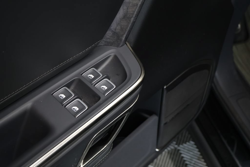 Used 2022 Rivian R1S Launch Edition AWD/4WD image 18