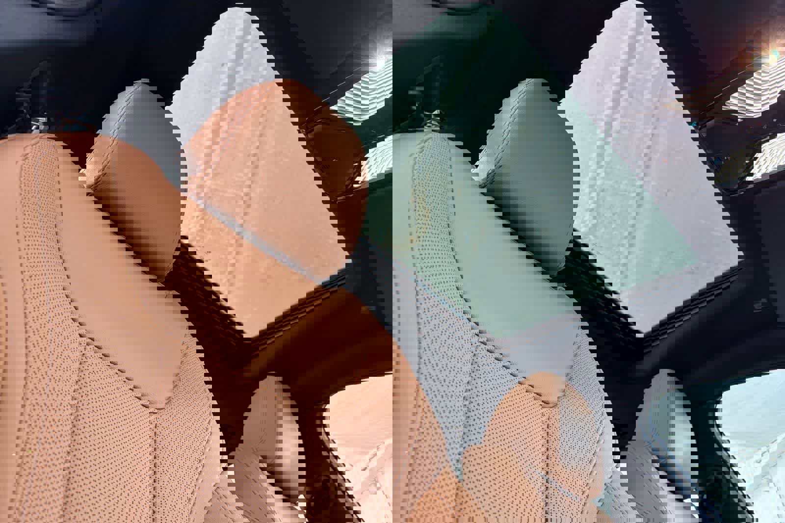 Used 2023 BMW i4 eDrive35 w/ Premium Package image 16