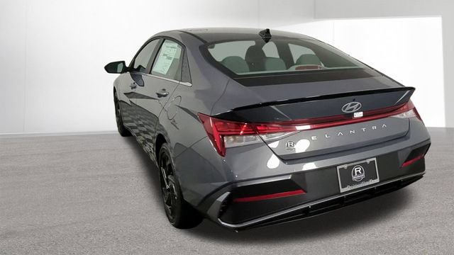 New 2026 Hyundai Elantra SEL Sport Premium FWD image 7