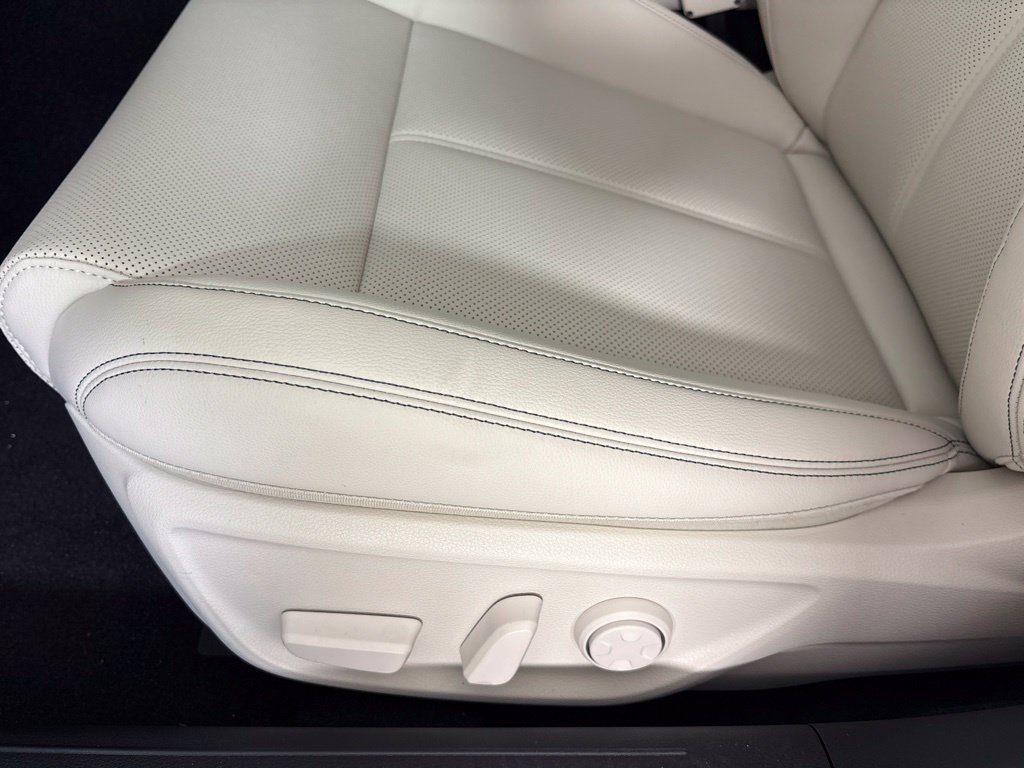 New 2026 Genesis G70 2.5T RWD image 15