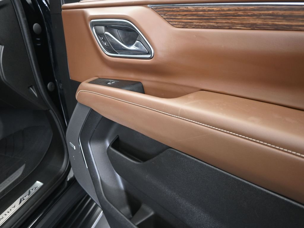 Used 2023 Chevrolet Tahoe High Country image 23