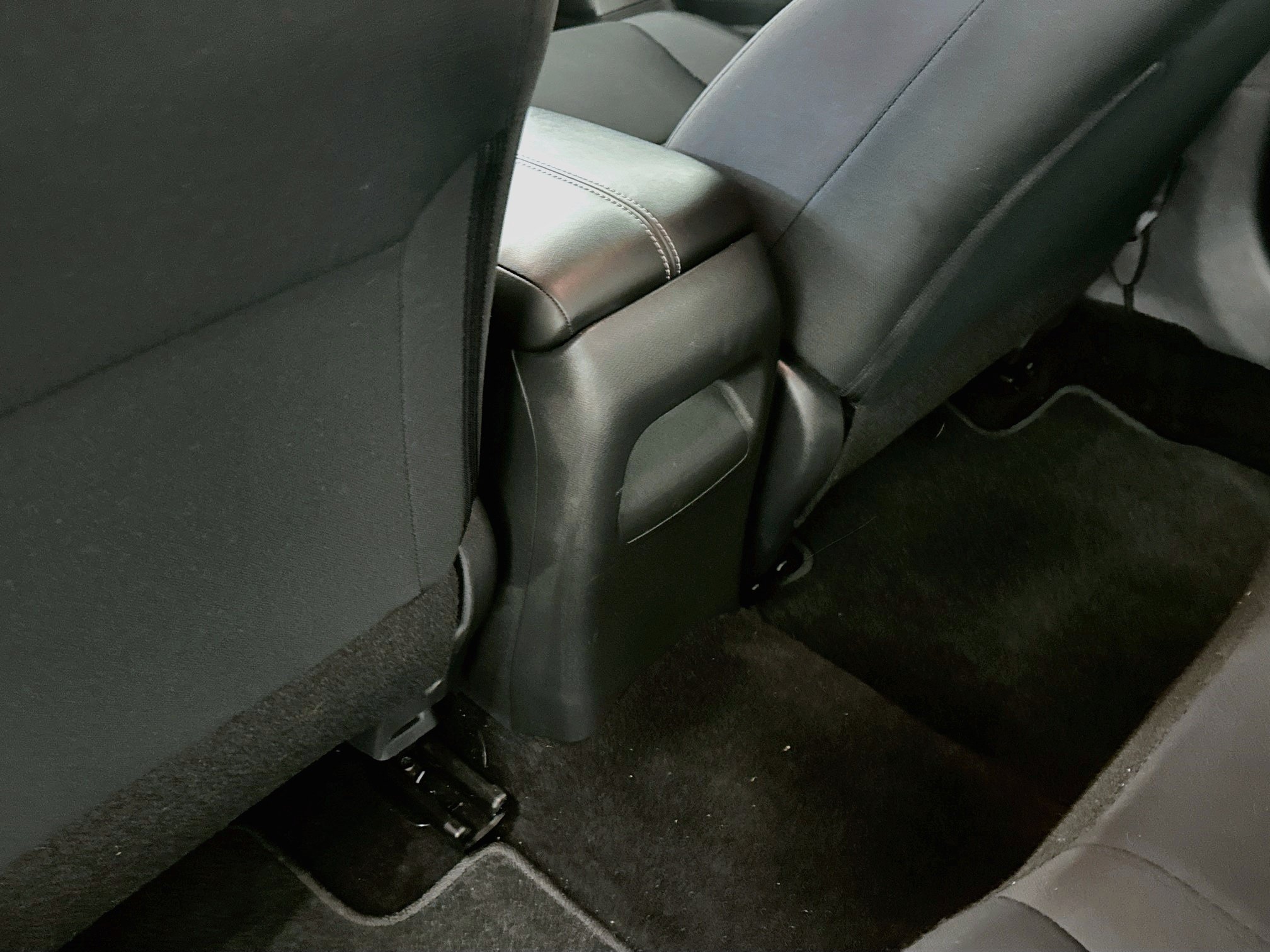 Used 2024 Nissan Sentra S FWD image 27