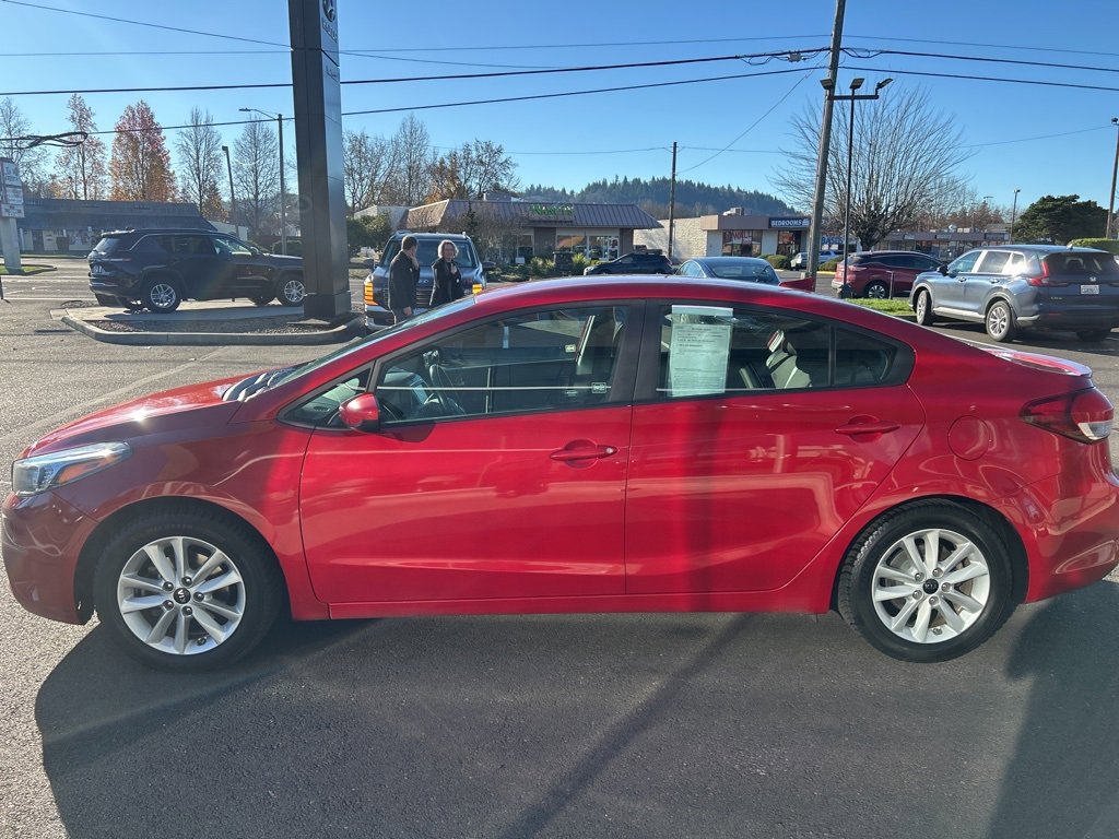 Used 2017 Kia Forte S image 6