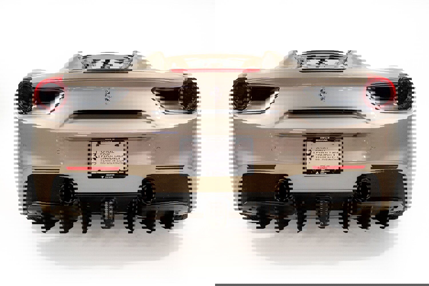 Used 2018 Ferrari 488 Spider image 18