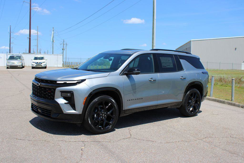 New 2026 Chevrolet Traverse RS w/ LPO, Floor Liner Package FWD image 2