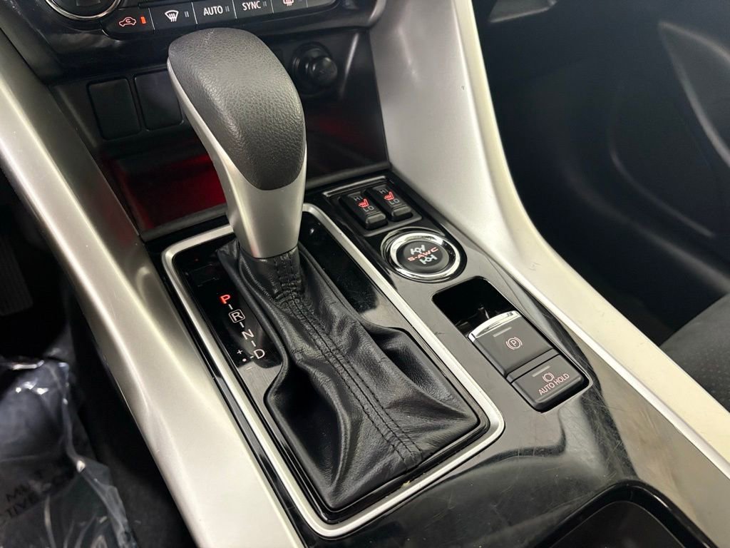 Used 2024 Mitsubishi Eclipse Cross SE image 30