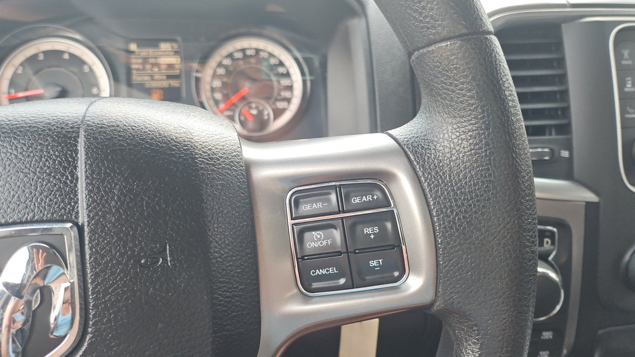 Used 2021 RAM 1500 Classic SLT AWD/4WD image 18