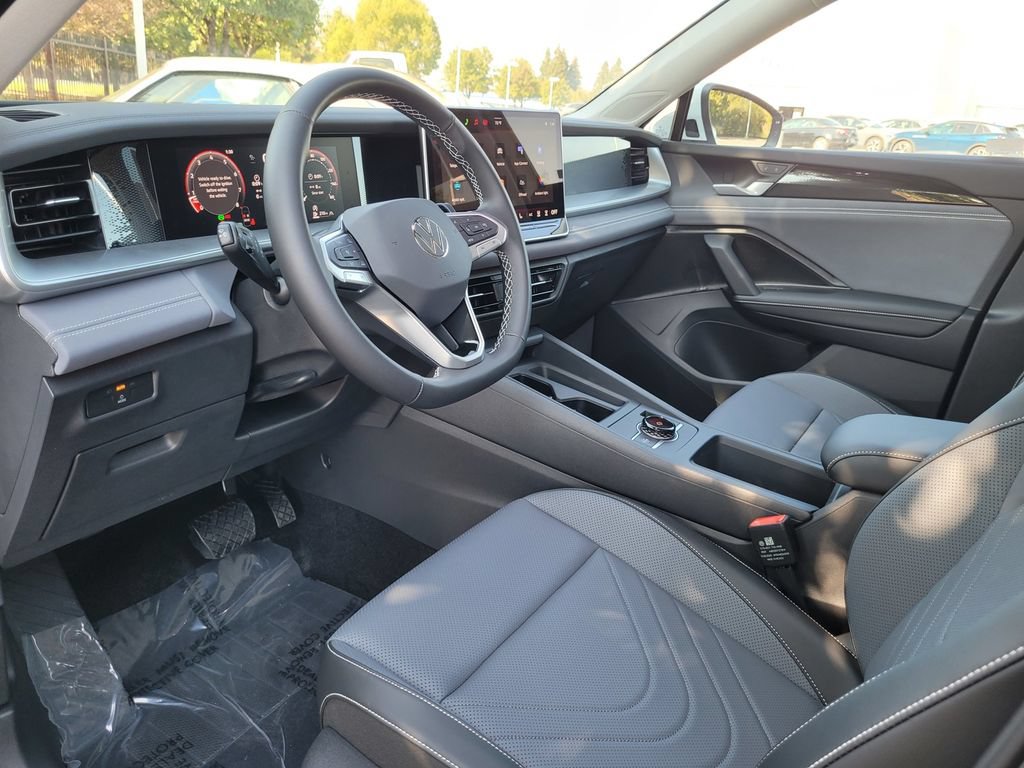 New 2026 Volkswagen Tiguan SE AWD/4WD image 10