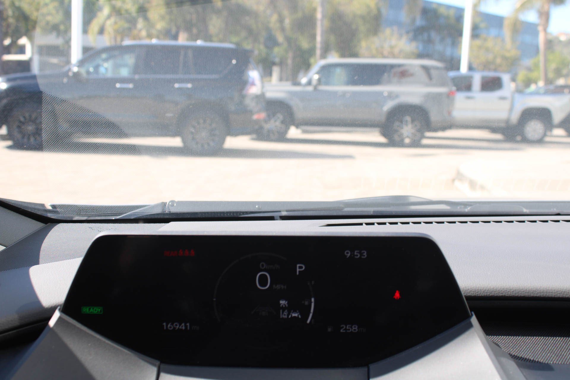 Certified 2024 Toyota Prius XLE FWD image 25