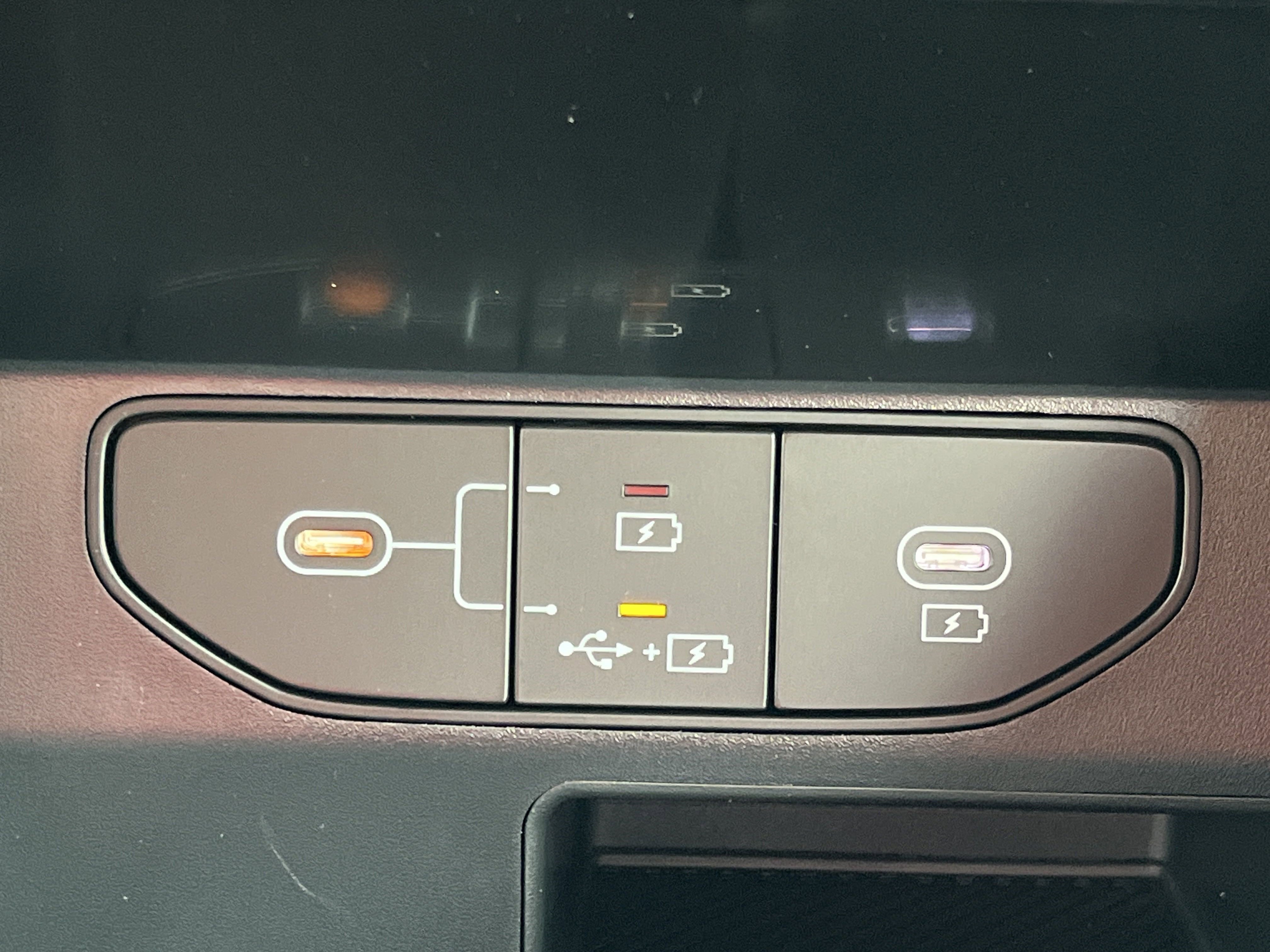 New 2025 Kia Sorento LX image 9