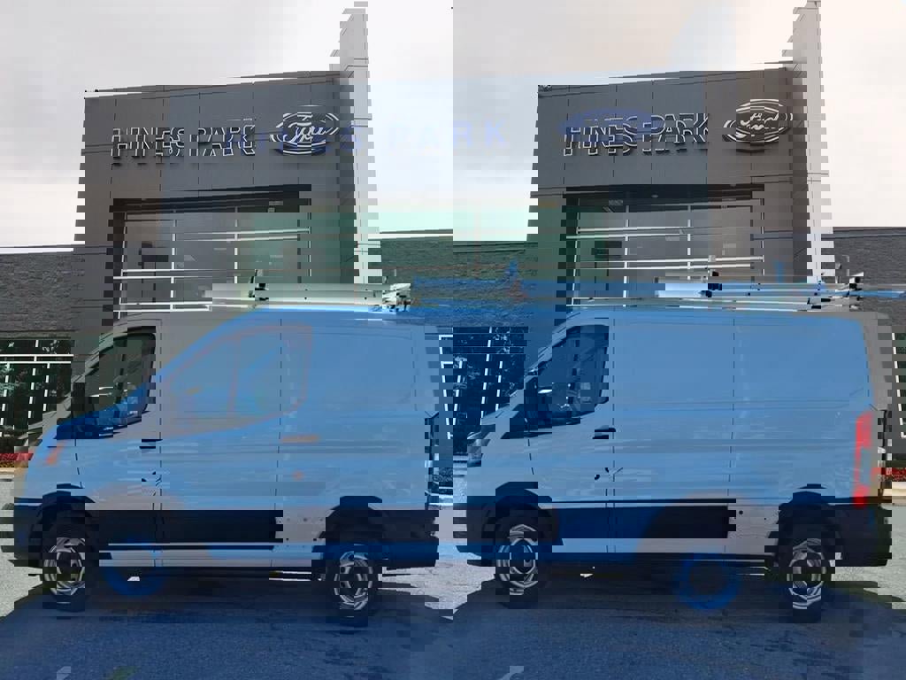 Used 2020 Ford Transit 150 Low Roof image 4