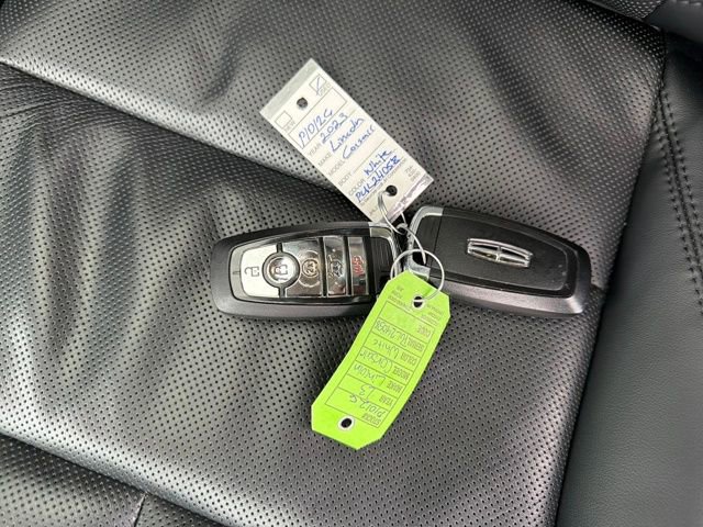 Used 2023 Lincoln Corsair Reserve image 34