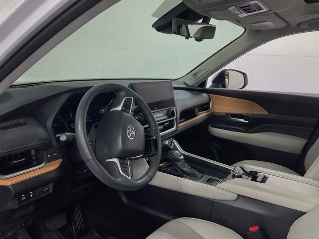 Used 2024 Toyota Grand Highlander AWD image 22