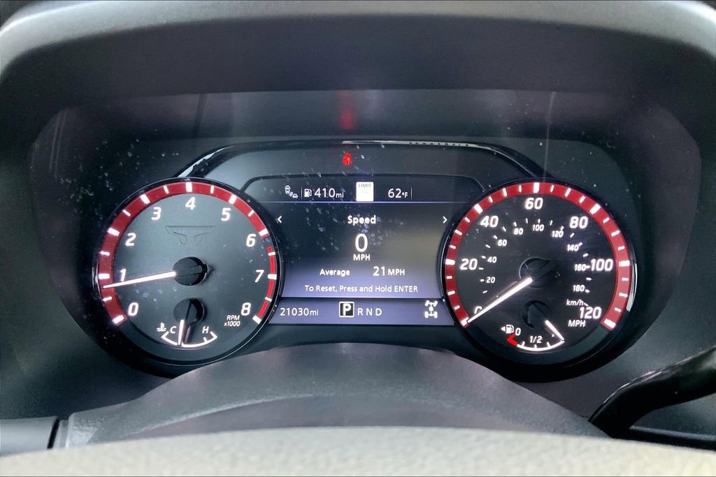 Used 2024 Nissan Titan PRO-4X w/ Pro-4x Convenience Package image 10