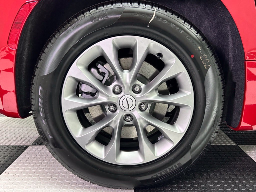 New 2026 Chrysler Pacifica Select AWD/4WD image 9