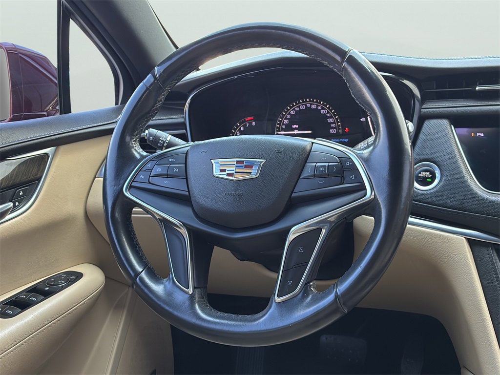 Used 2018 Cadillac XT5 FWD image 15