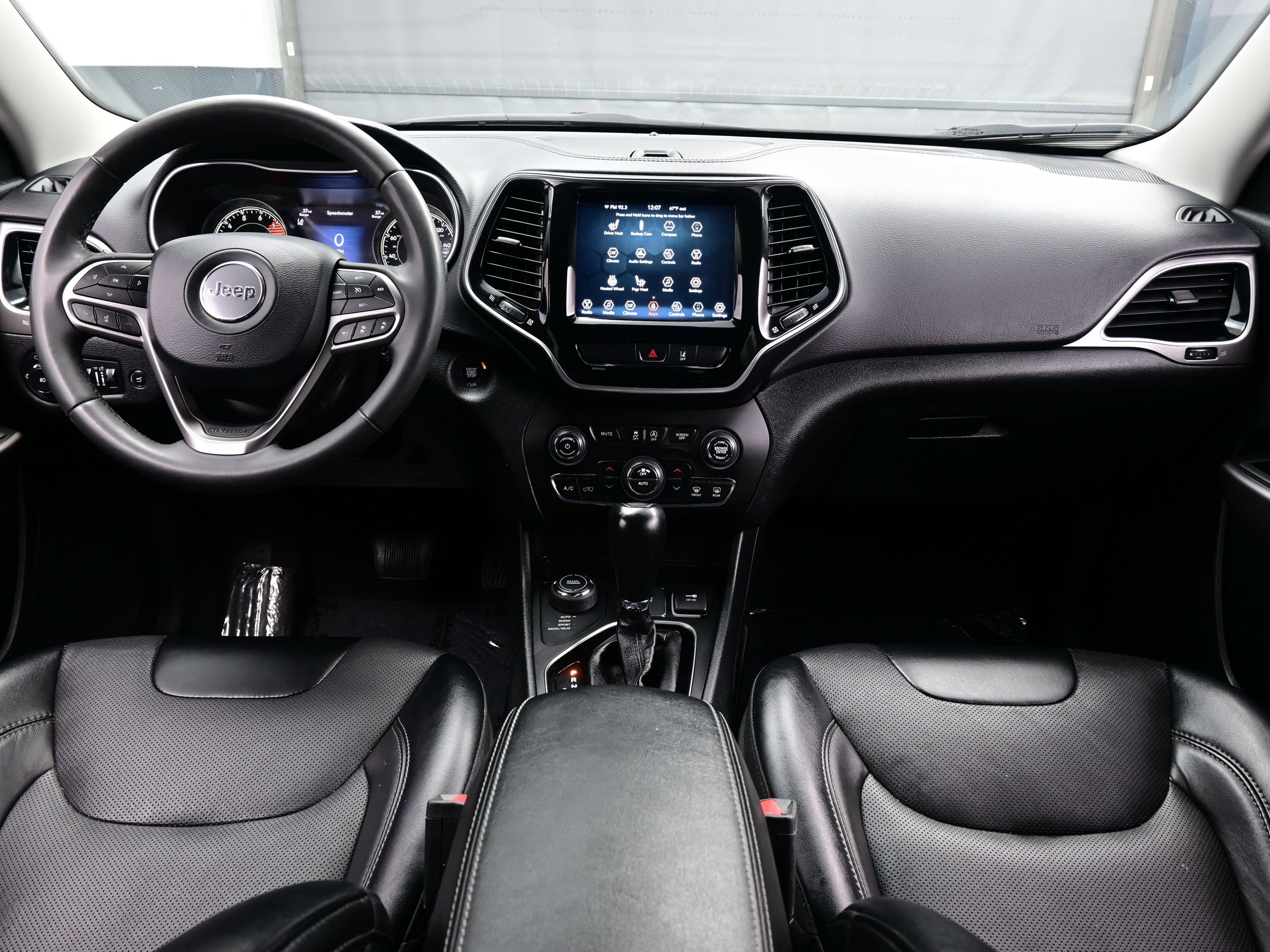 Used 2022 Jeep Cherokee Limited image 18