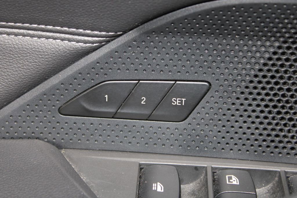 Used 2024 BMW 430i Convertible RWD image 34