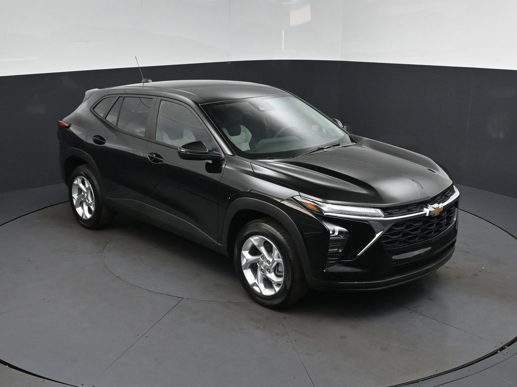 New 2026 Chevrolet Trax LS w/ LS Convenience Package