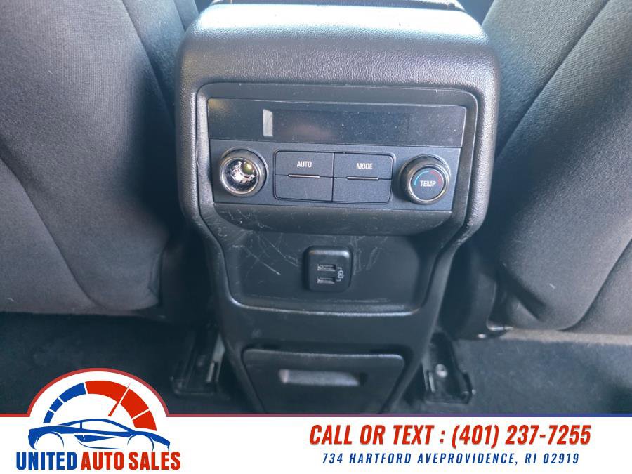 Used 2017 GMC Acadia SLE image 17