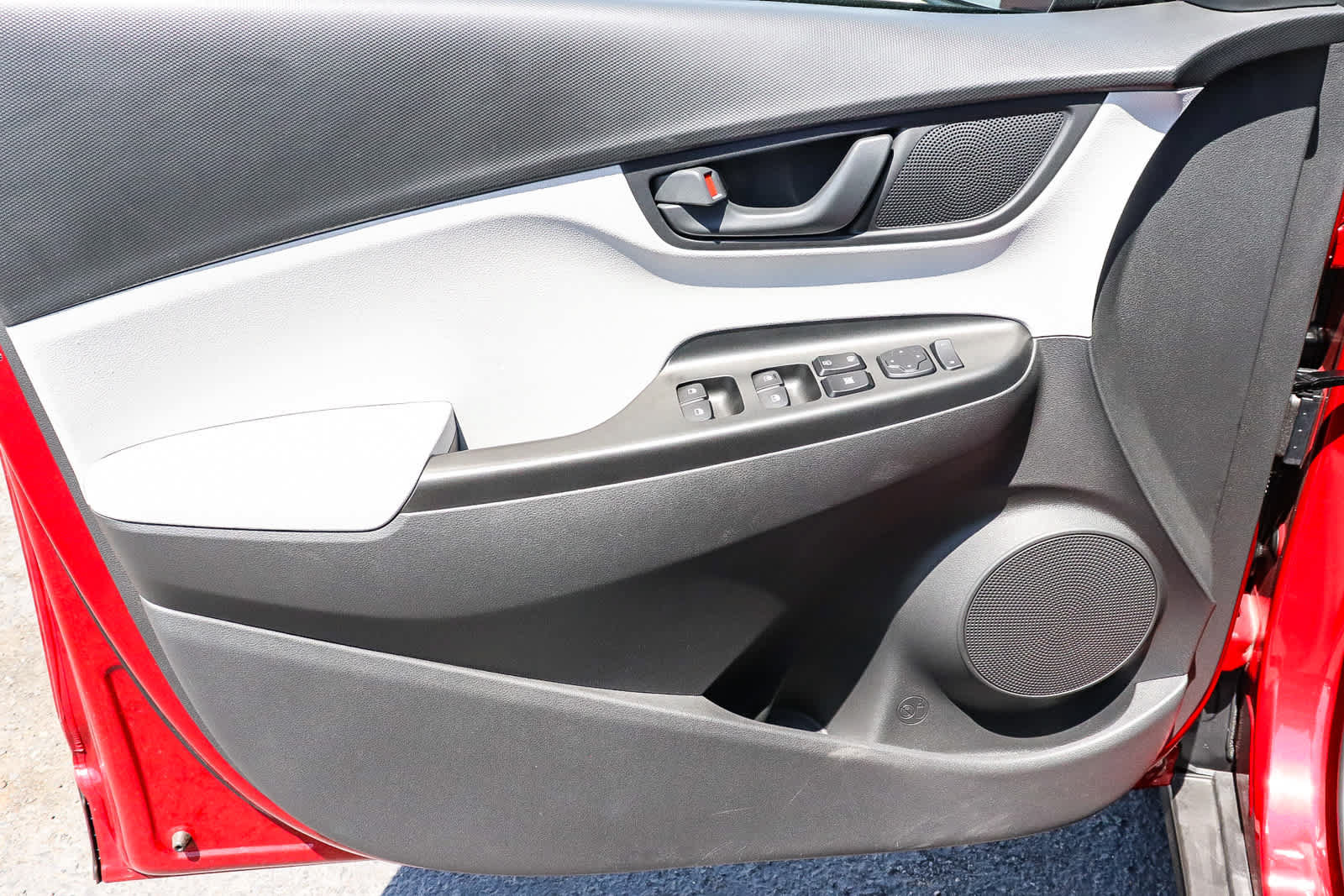 Used 2023 Hyundai Kona SEL w/ Cargo Package FWD image 30