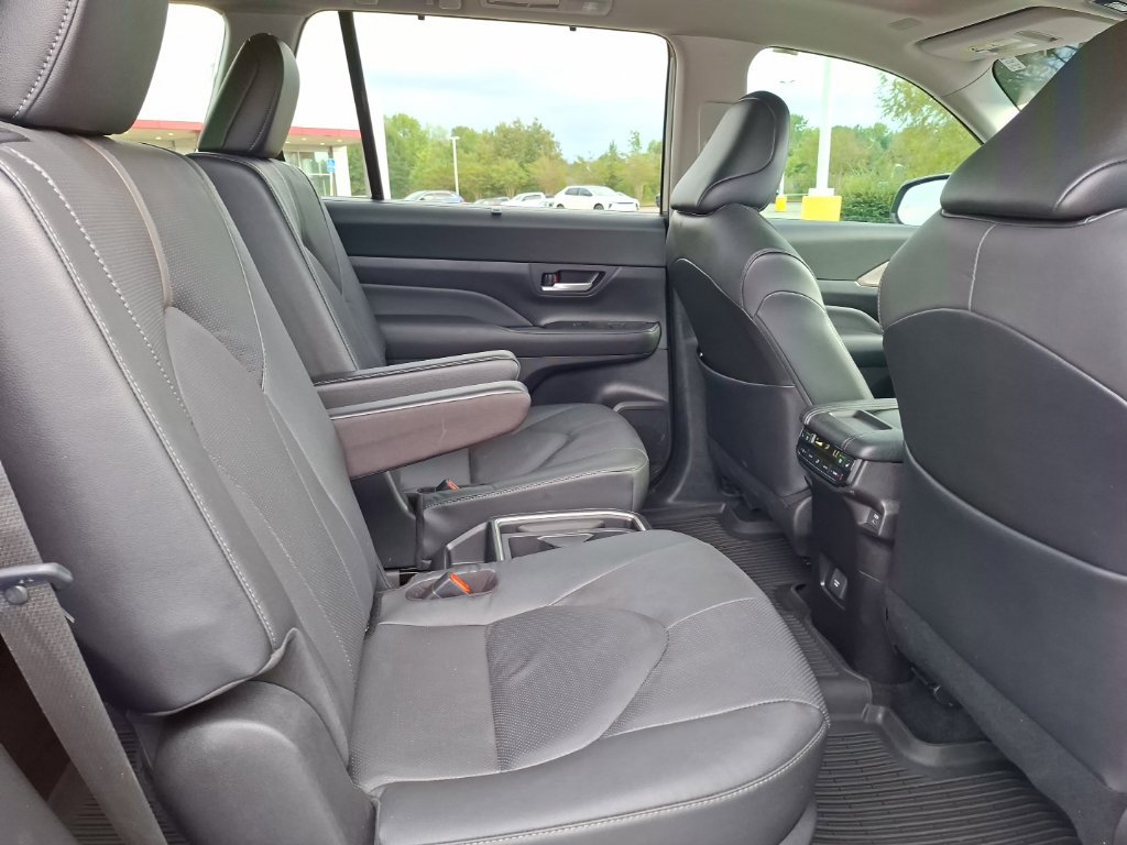 Used 2026 Toyota Grand Highlander AWD image 35