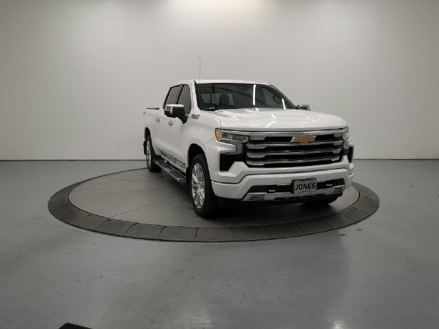 Used 2024 Chevrolet Silverado 1500 High Country w/ High Country Premium Package AWD/4WD image 47