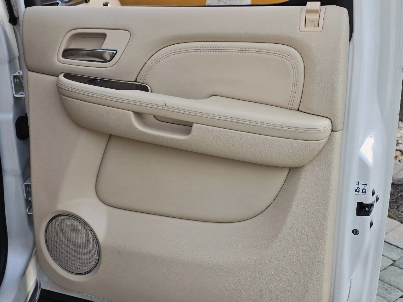 Used 2007 Cadillac Escalade EXT w/ Information Package image 72