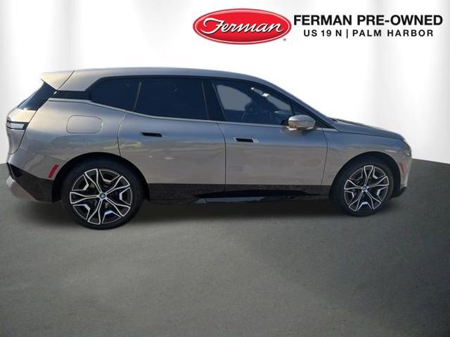 Used 2024 BMW iX xDrive50 w/ Premium Package image 3