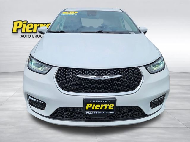 Used 2023 Chrysler Pacifica Touring-L FWD image 9