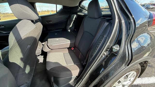 Used 2022 Toyota C-HR XLE image 25