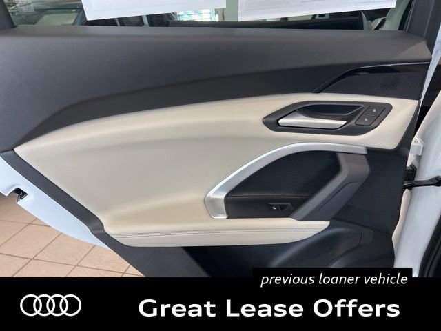 Used 2025 Audi Q5 Premium w/ Convenience Package AWD/4WD image 14