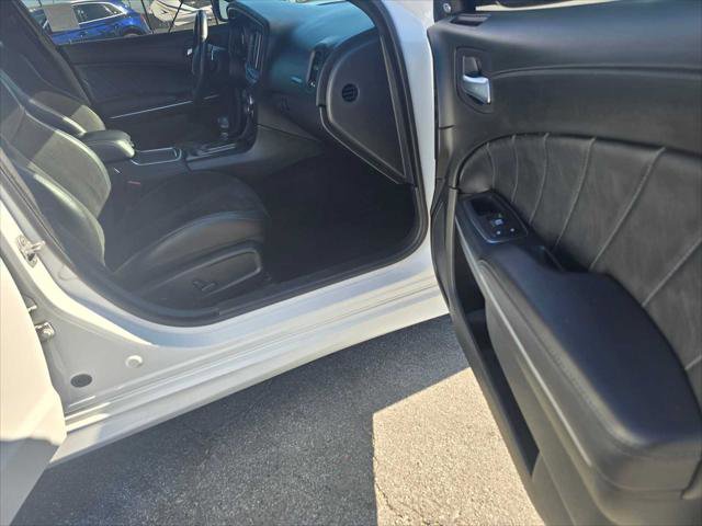 Used 2022 Dodge Charger R/T w/ Plus Group image 10