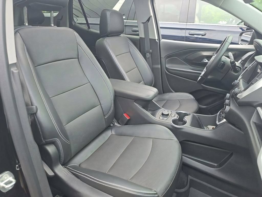 Used 2023 GMC Terrain SLT w/ Infotainment Package II AWD/4WD image 10