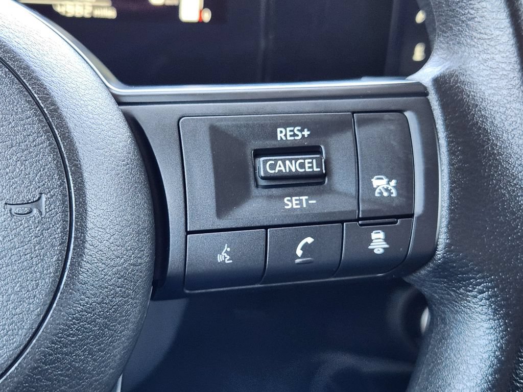 Certified 2025 Nissan Kicks SV AWD/4WD image 22