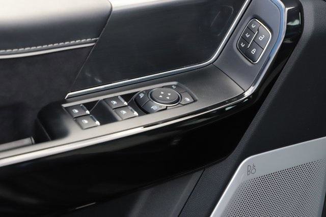 New 2025 Ford F150 Lightning Platinum image 24