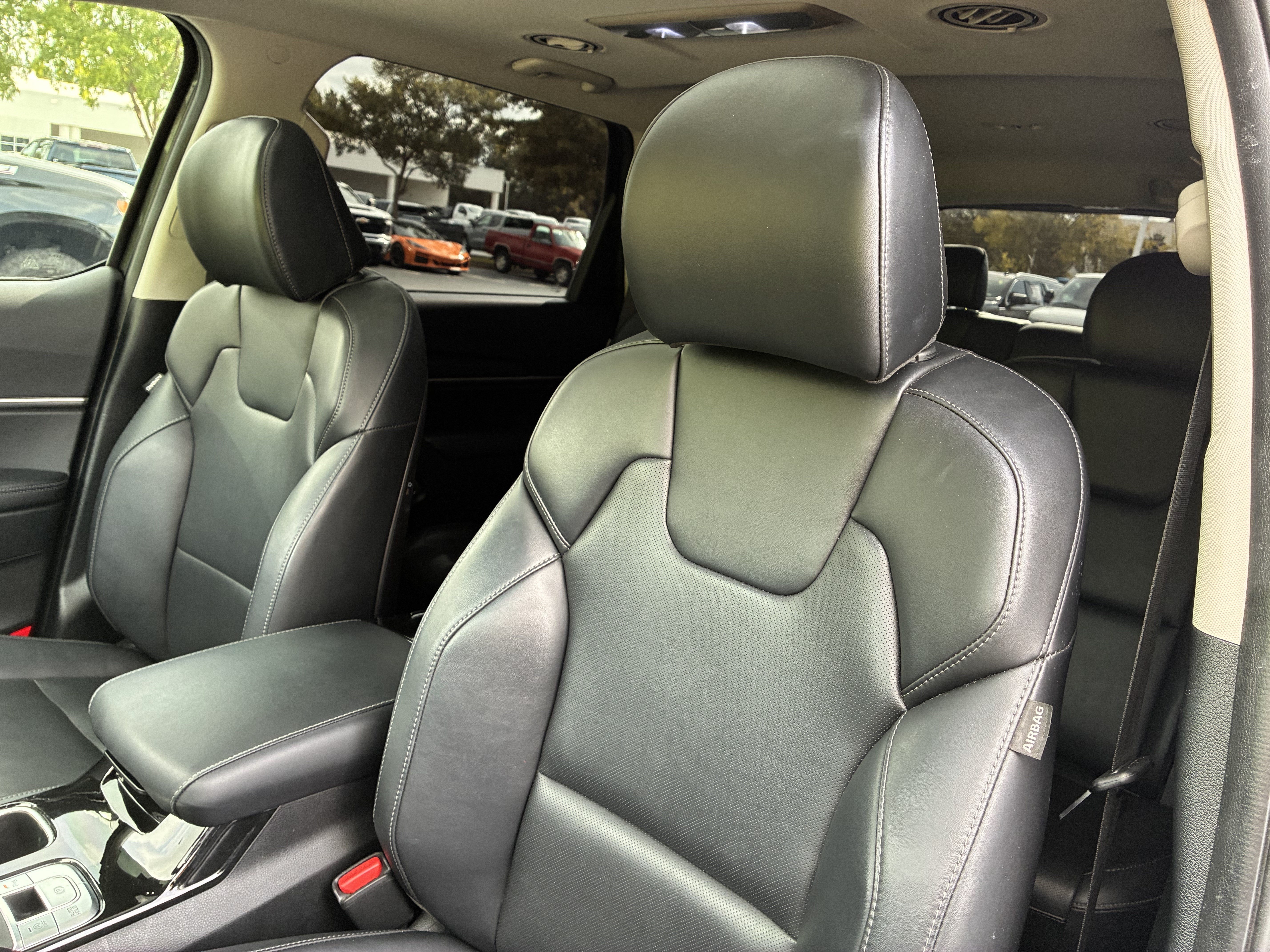 Used 2025 Kia Telluride S FWD image 20