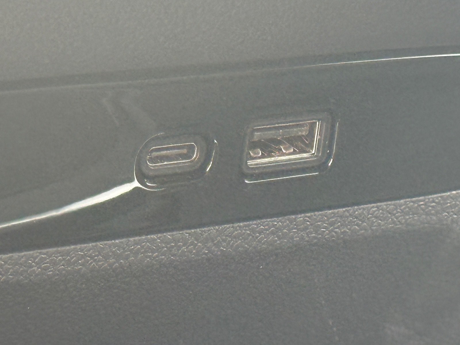 Used 2025 Buick Enclave Preferred FWD image 21