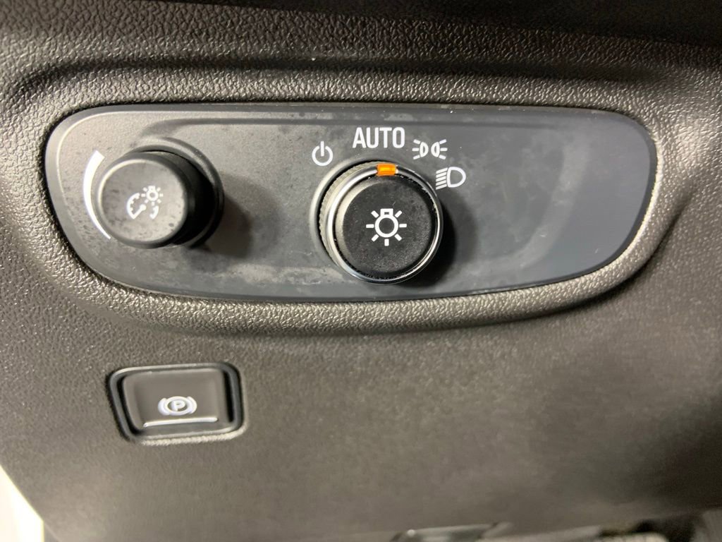 Used 2024 GMC Terrain SLE FWD image 26