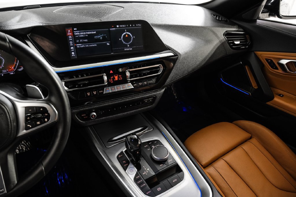 Used 2020 BMW Z4 sDrive30i w/ M Sport Package RWD image 29