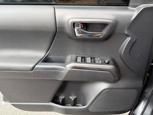 Certified 2023 Toyota Tacoma TRD Off-Road AWD/4WD image 7