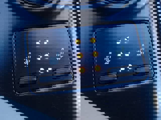 Used 2020 Toyota Camry LE w/ Convenience Package image 28