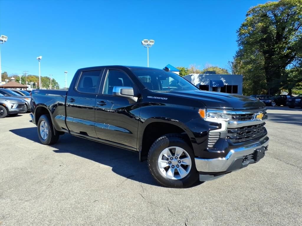 Used 2023 Chevrolet Silverado 1500 LT w/ Protection Package image 2