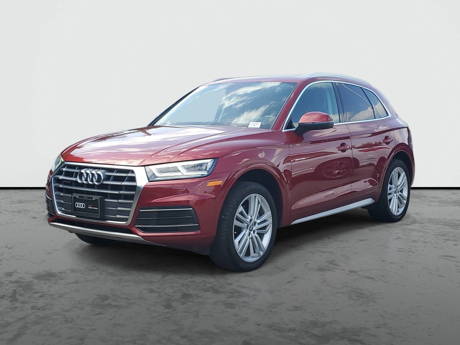 Used 2019 Audi Q5 Premium w/ Premium Plus Package AWD/4WD image 2