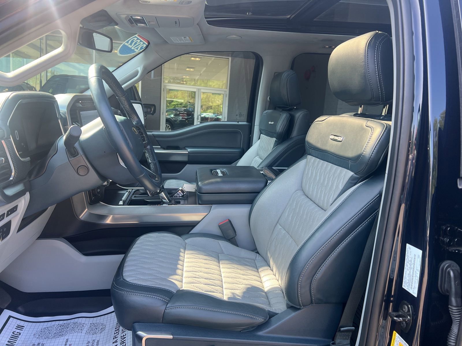 Used 2022 Ford F150 Limited image 20